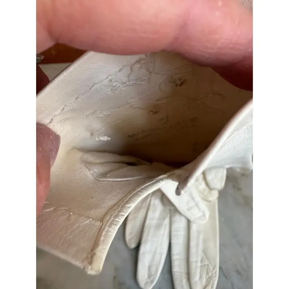 Vintage White Italian Leather Gloves